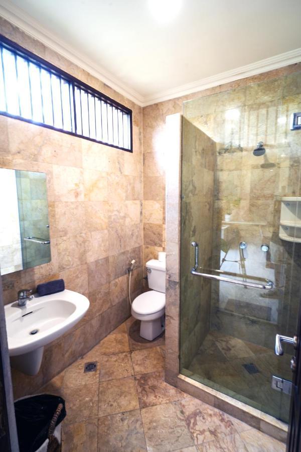 Villa Logan - Kuta - 5 Bedroom - 3 Bathroom Villa - Great Location 外观 照片
